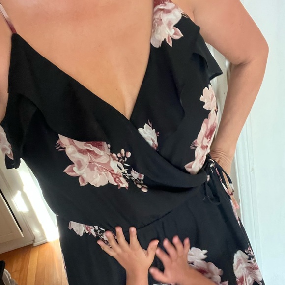 Black and Pink Floral Faux Wrap Dress - Picture 15 of 16